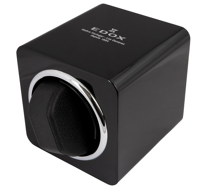 El paquete incluye también un enrollador para reloj Edox.