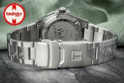 Tissot Seastar 1000 Quartz T120.210.11.011.00 (+ correa de repuesto)