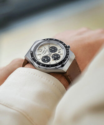 Timex Q Timex Reissue Quartz Chronograph TW2V42800