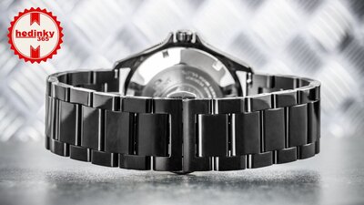 brazalete de acero inoxidable Ricardo Siena, negro
