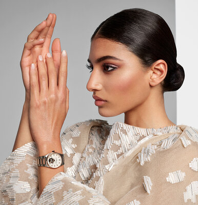 Frederique Constant Highlife Ladies Heart Beat Automatic FC-310VD2NH2B (+ correa de repuesto)