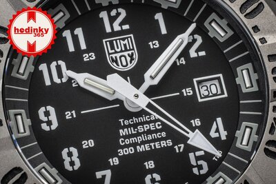 Luminox Mil Spec Inspired XL.3351.1.SET (+ correa de repuesto)