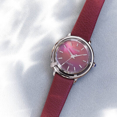 Citizen Elegant Eco-Drive EM1090-78X (+ correa de repuesto)