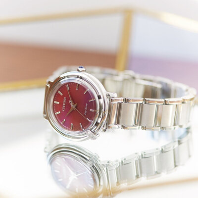 Citizen Elegant Eco-Drive EM1090-78X (+ correa de repuesto)