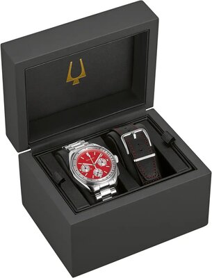 Bulova Lunar Pilot Quartz Chronograph 96K115 (+ correa de repuesto)