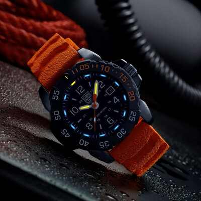 Luminox Navy SEAL Foundation Back to the Blue XS.3253.CBNSF.SET (+ correa de repuesto)