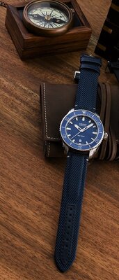 Union Glashütte Belisar Date Sport D009.907.11.047.00 (+ correa de repuesto)