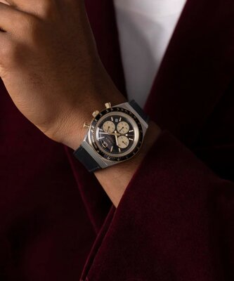 Timex Q Timex Reissue Quartz Chronograph TW2W64300