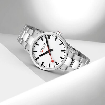 Mondaine Classic Quartz A660.30360.11SBJ