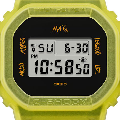 Casio G-Shock Original DWE-5600JB-1A9ER J. Balvin Collaboration (+correa y luneta de repuesto)