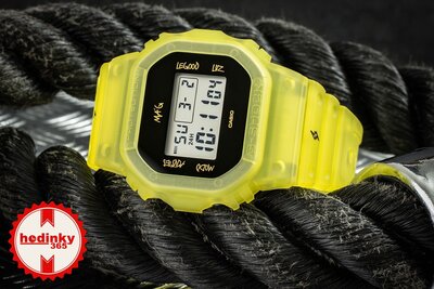 Casio G-Shock Original DWE-5600JB-1A9ER J. Balvin Collaboration (+correa y luneta de repuesto)
