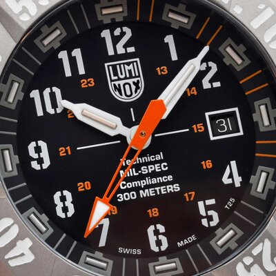 Luminox Mil Spec XL.3359.SET (+ correa de repuesto)