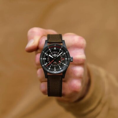 Fortis Flieger F-43 Triple-GMT Automatic COSC Chronometer F4260004 Limited Edition 100pcs (+ correa de repuesto)