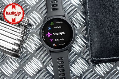 Coros Pace 4 Black / Silicone Band