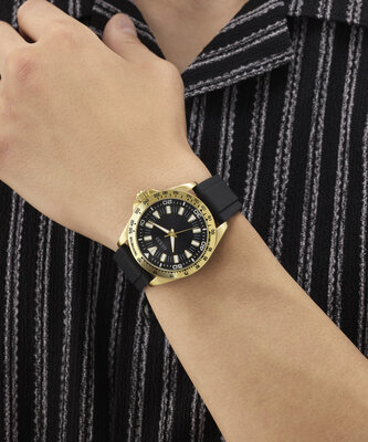 Guess Neo GW1065G2
