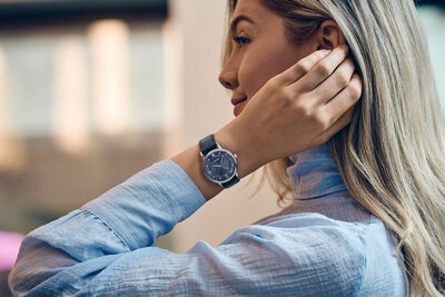 Wenger Urban Donnissima Quartz 60.1721.120 (+ correa de repuesto)