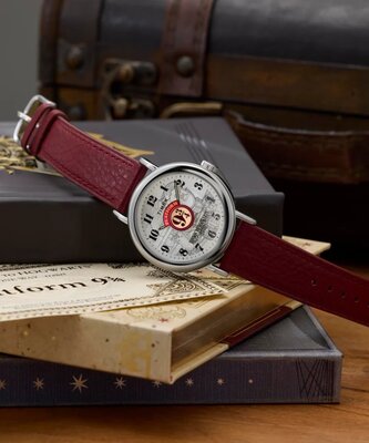 Timex Harry Potter x Weekender Platform 9 3/4 TW2Y76200QY