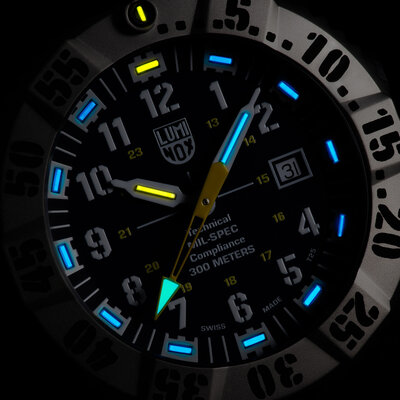 Luminox MIL-SPEC XL.3355.SET (+ correa de repuesto)