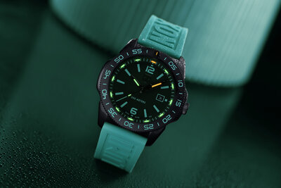 Luminox Sea XS.3124.N.SET Pacific Diver (+ correa de repuesto) Limited Edition 777pcs