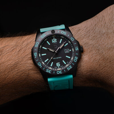 Luminox Sea XS.3124.N.SET Pacific Diver (+ correa de repuesto) Limited Edition 777pcs