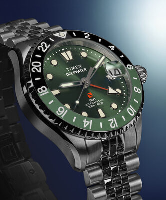 Timex Deepwater Meridian 200 GMT Automatic TW2Y64100