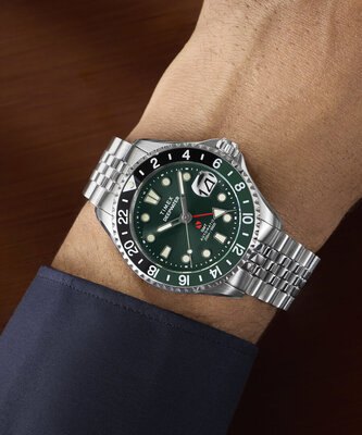 Timex Deepwater Meridian 200 GMT Automatic TW2Y64100